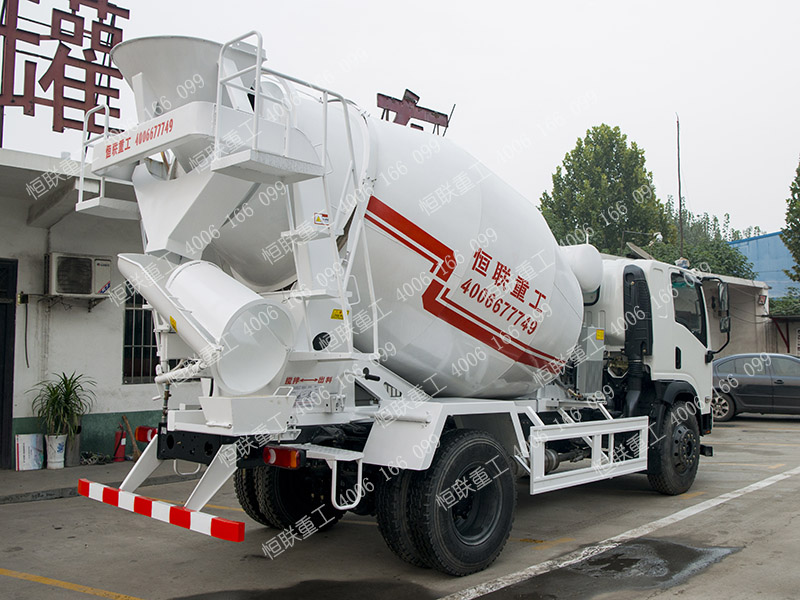 三環水泥攪拌車